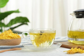 打伞的女孩阅读答案_《打伞的女孩》阅读题及参考答案